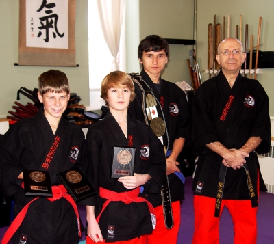 Red Rain Team Photos Dec.6.2009 014.jpg